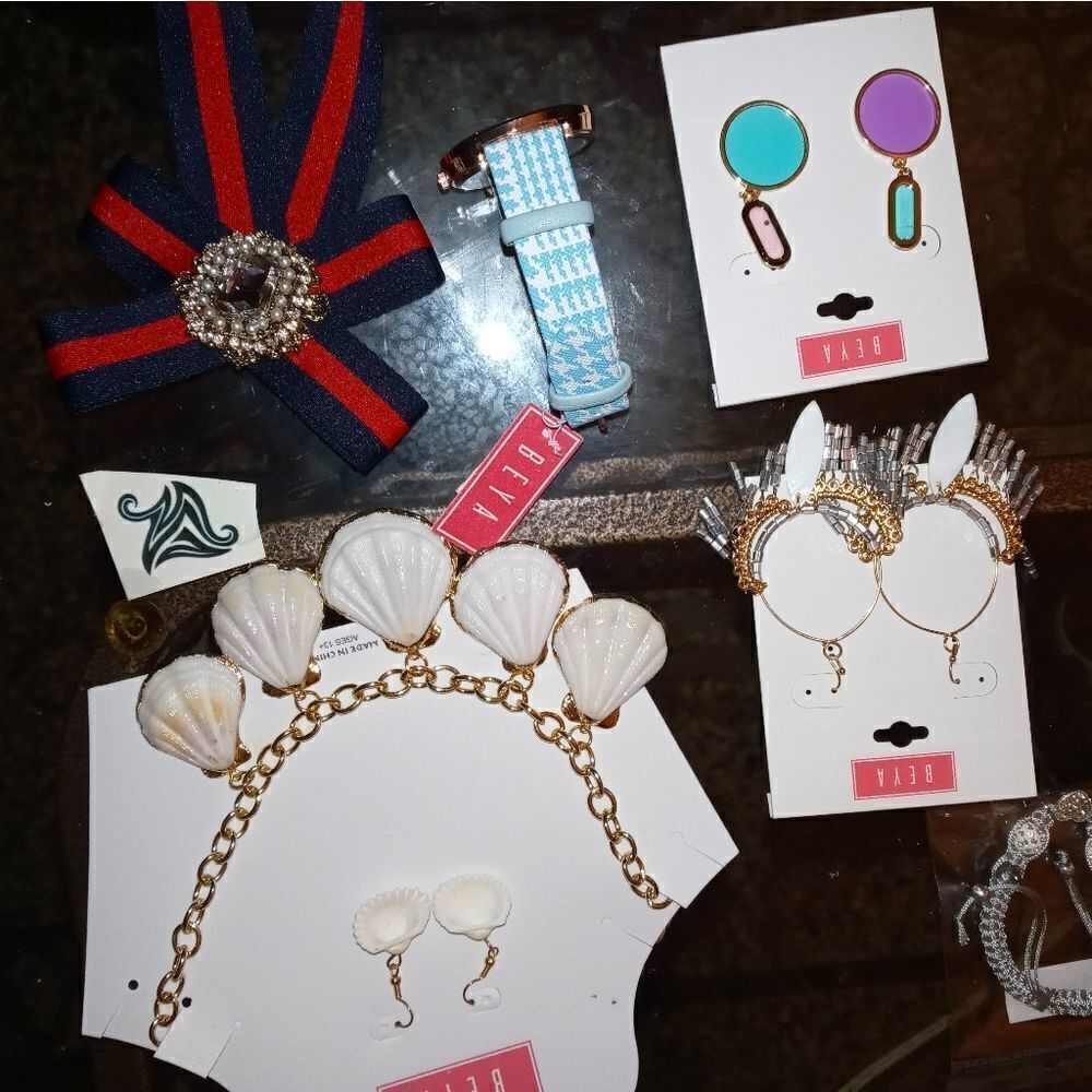 Jewelry bundle 